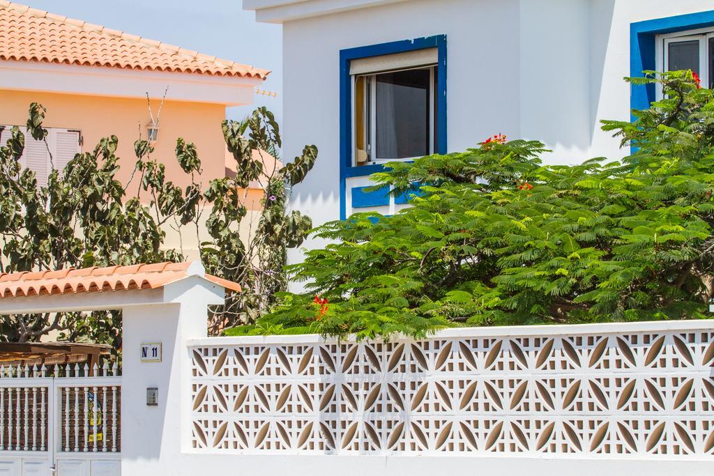 Surfhouse Hotel Коралео Екстериор снимка